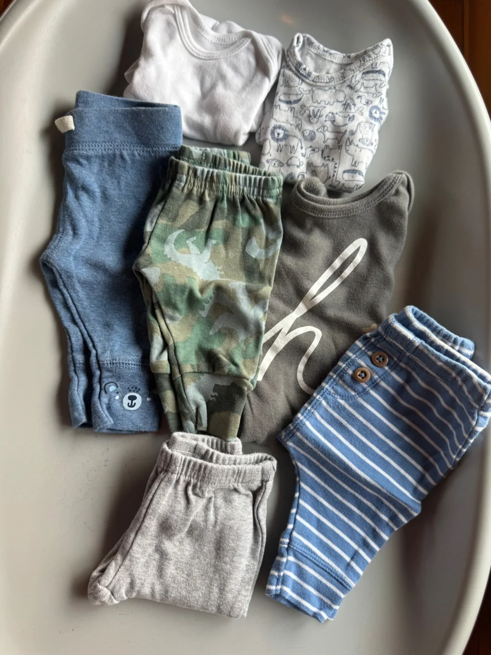 Newborn Bundle. Long sleeve/short sleeve bodysuits, pants, set